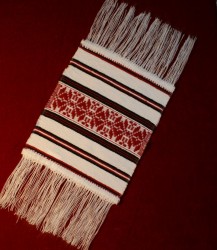 Servetel popular romanesc 22x18 cm (alb,rosu,negru)