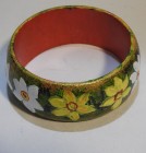 Brățară handmade din lemn „Narcise de primăvară”