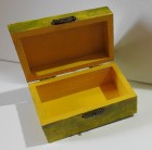 Caseta mica pictata manual - Ghiocei