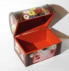 Cufaras din lemn pictat manual cu flori de camp (I)