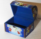 Cufaras din lemn pictat manual cu flori de camp (II)