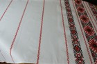 Față de masă imprimată motiv tradițional 160x160 cm cu roșu