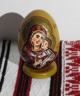 Icoana pictata pe ou Maica Domnului